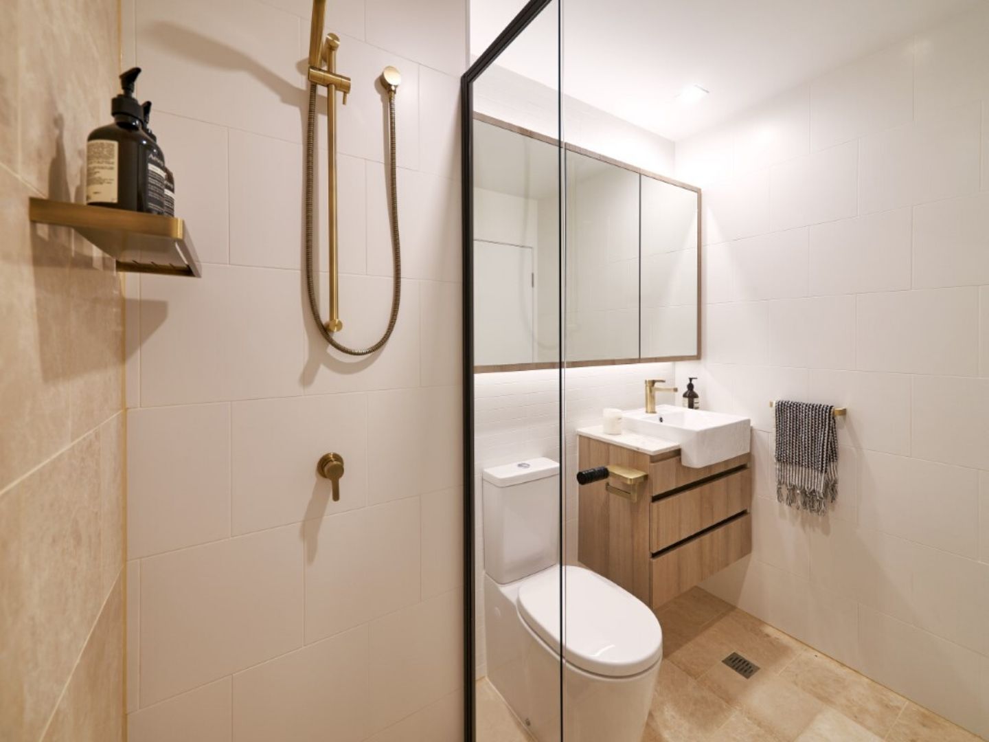 Frameless Shower Screens Panels