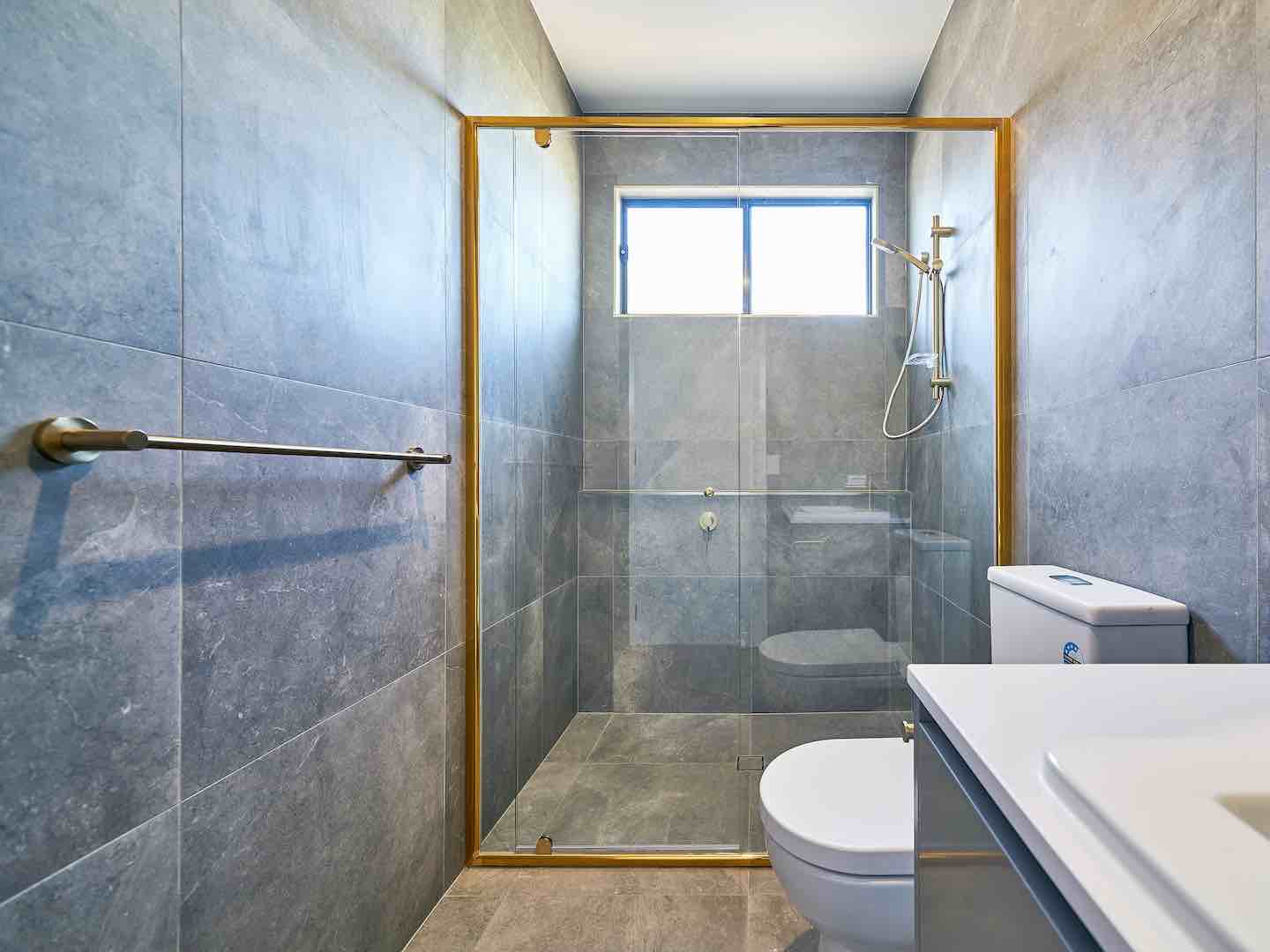 6mm Inline Shower Screens